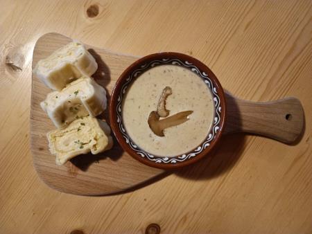 Velika planina – magična pokrajina v jesenski paleti barv (5)